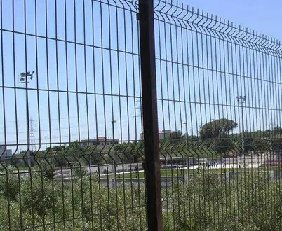 Vallado de fincas y parcelas, cerramientos metalicos y cercados metálicos Vallado de fincas y parcelas, cerramientos metalicos y cercados metálicos